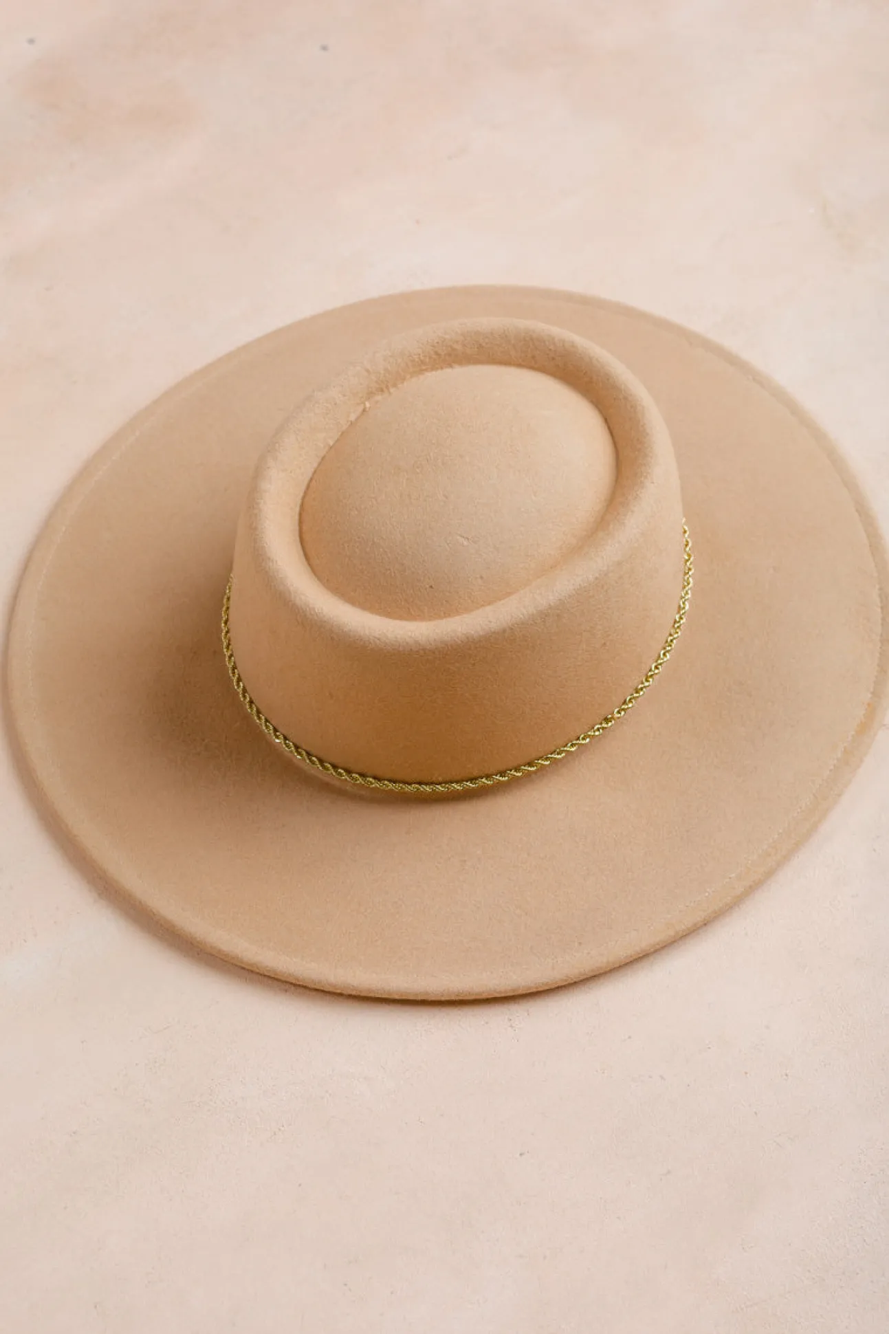 Sarah Wide Brim Hat with Twisted Chain